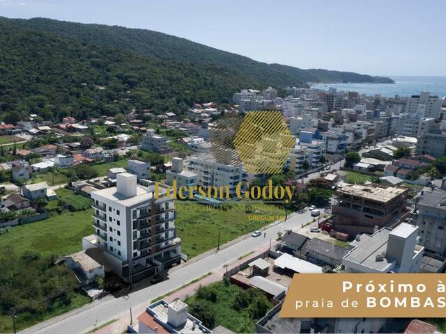 #77 - Apartamento para Venda em Bombinhas - SC